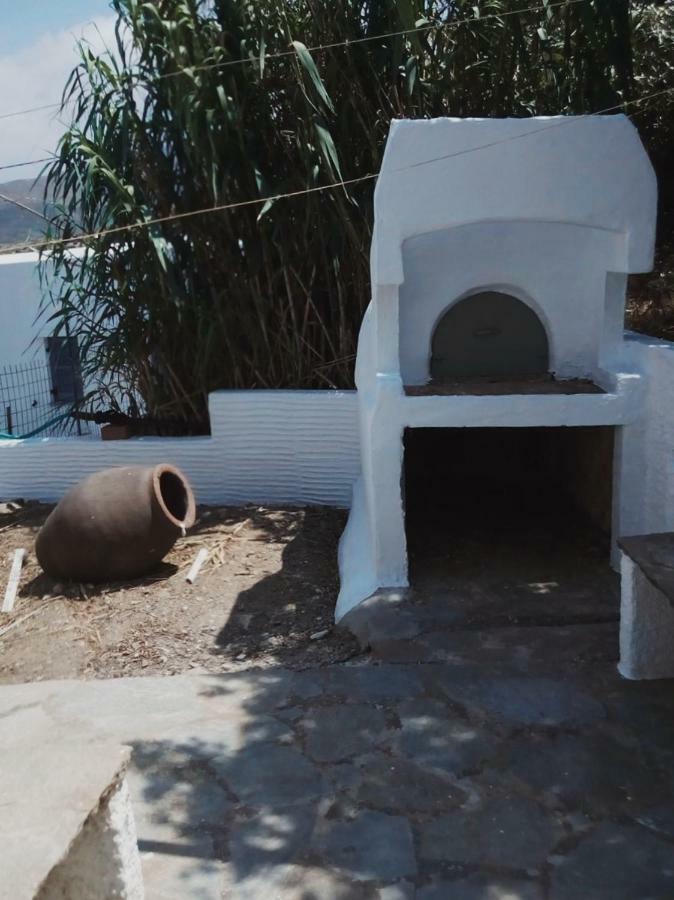 70M2 Neoclassic Villa, Excellent Location Great View Last House Of Village Kalloni  エクステリア 写真